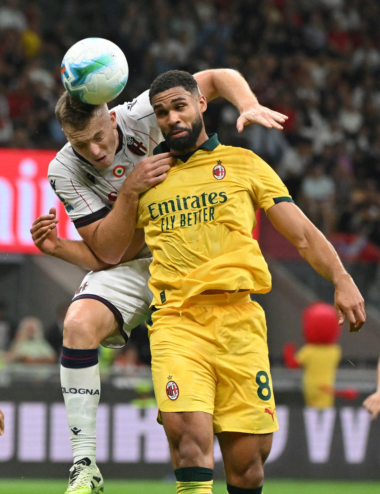 关于冲刺阶段AC米兰备战意甲，篮板制胜细节曝光，质疑声仍在，赛程密集仍需轮换的信息-开元登录